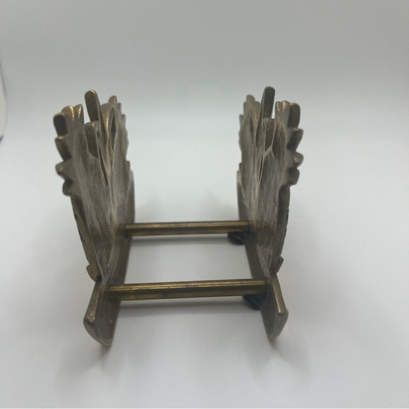 Vintage brass pineapple napkin or letter holder. - Picture 4 of 9